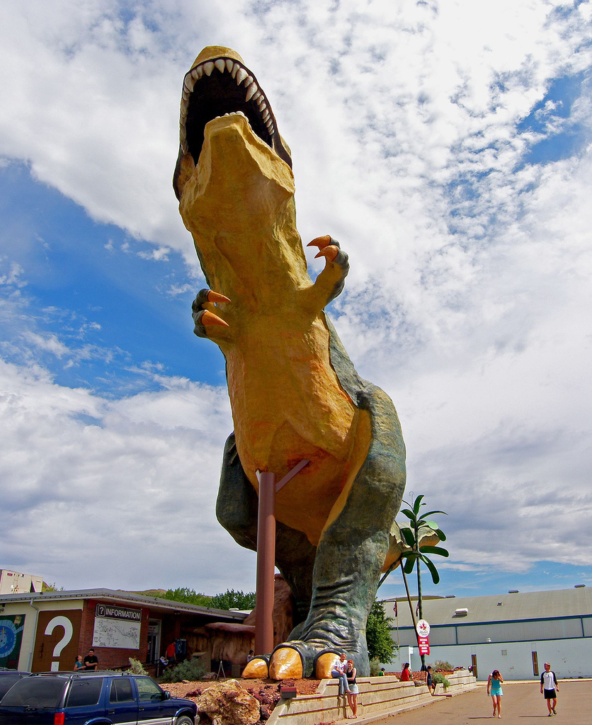 Maailman suurin dinopatsas
