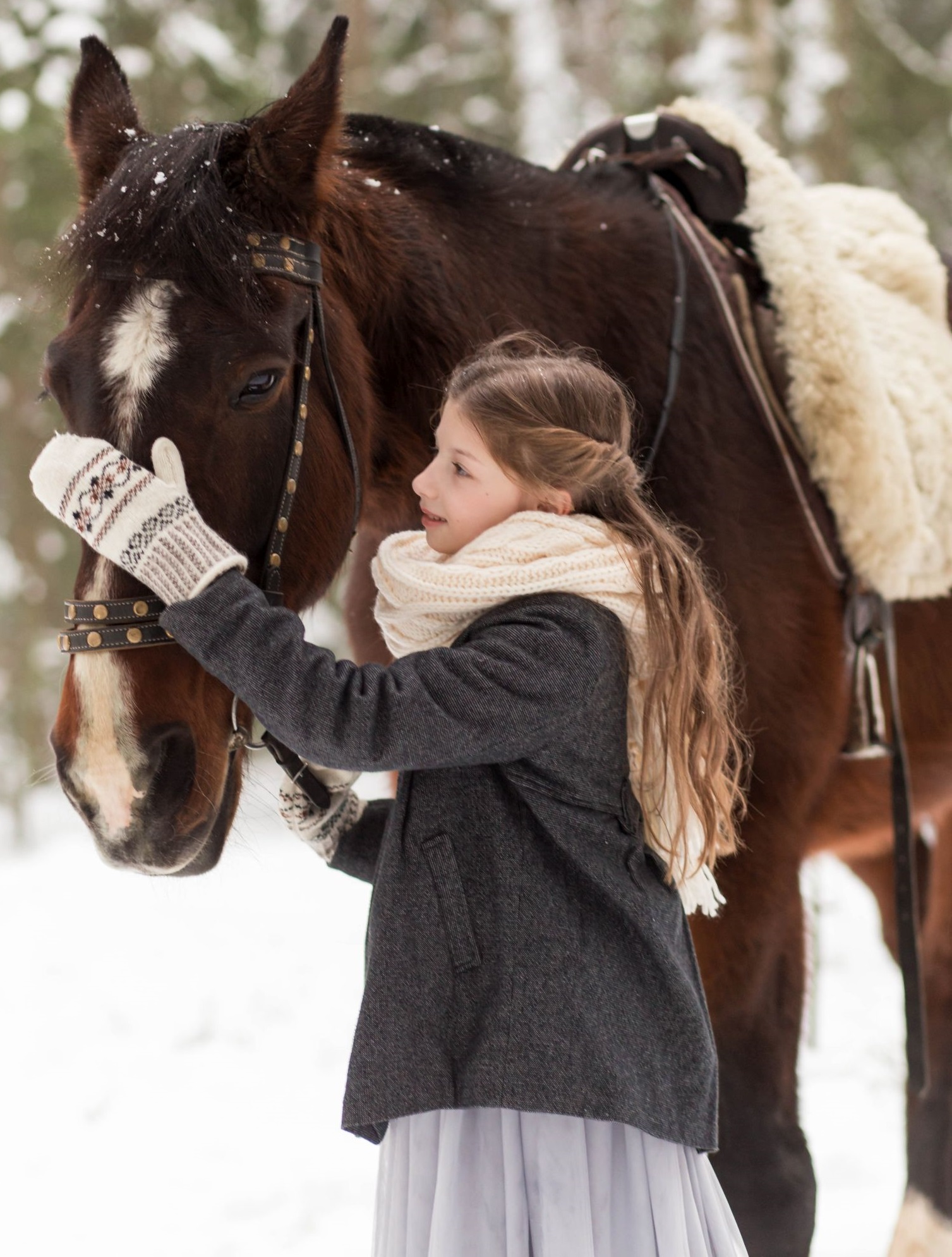 Tyttö ja hevonen